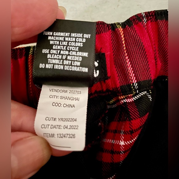 Hot Topic Womens Black & Red Plaid Split Leg Pants, Size M - Picture 3 of 8